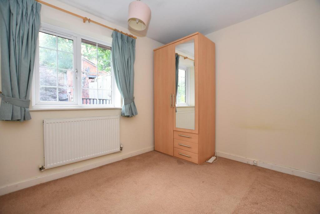 BEDROOM 2 03.jpg