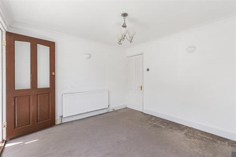 2 bedroom end of terrace house for sale, Station Road Harpenden, AL5