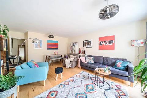 2 bedroom apartment for sale, The Avenue, Surbiton