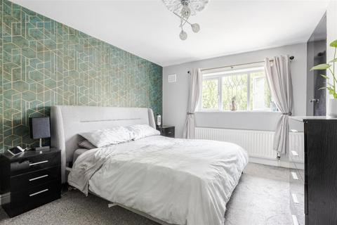 74c Burringham Road, Scunthorpe, DN17 2DE