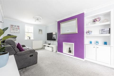 74c Burringham Road, Scunthorpe, DN17 2DE