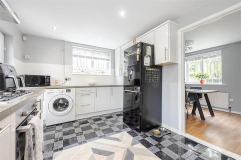 74c Burringham Road, Scunthorpe, DN17 2DE