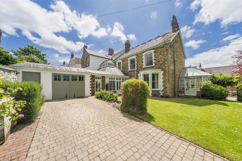 5 bedroom end of terrace house for sale, Truro | South Cornwall