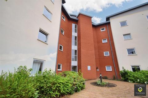 Flat 8, 4 Suffolk Drive, Gloucester, GL1 2AF