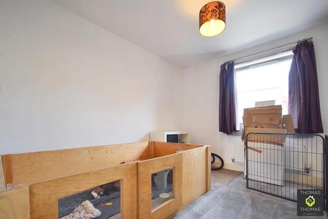 Flat 8, 4 Suffolk Drive, Gloucester, GL1 2AF