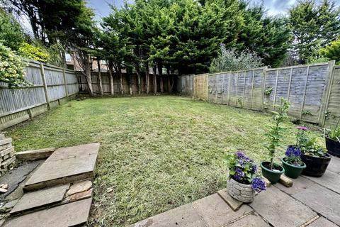 3 bedroom semi-detached house for sale, Barn Rise, Seaford