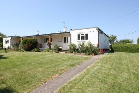 3 bedroom bungalow to rent, Hermongers Lane, Rudgwick RH12