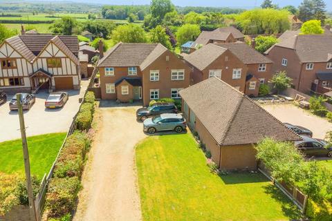 5 bedroom detached house for sale, Stanbridge Road, Tilsworth, Leighton Buzzard