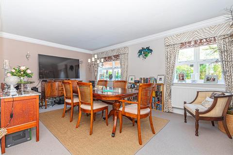 5 bedroom detached house for sale, Stanbridge Road, Tilsworth, Leighton Buzzard