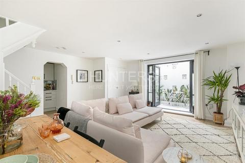 2 bedroom apartment to rent, Alkham Road, London, N16