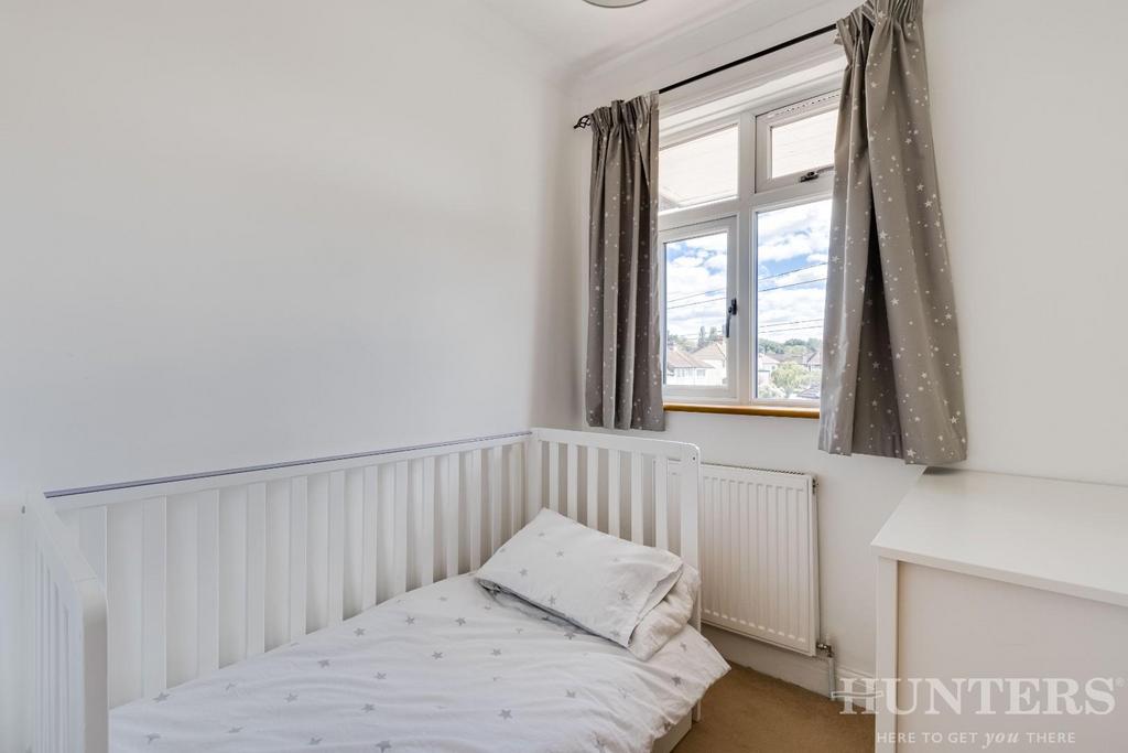 62 Daneland, EN4 8 QA-28.jpg