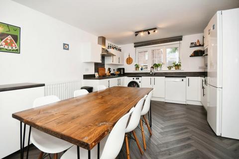 34 Colwick Way, Sheffield, S8 8LT