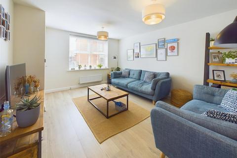 72 Brambling Way, Hardwicke, Gloucester, GL2 4DS