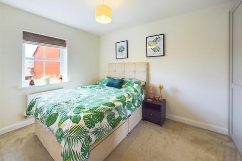 72 Brambling Way, Hardwicke, Gloucester, GL2 4DS