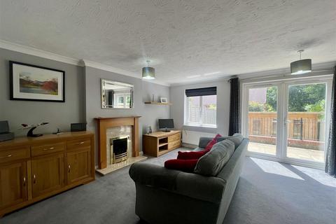 3 bedroom end of terrace house for sale, Cottrell Close, Hungerford