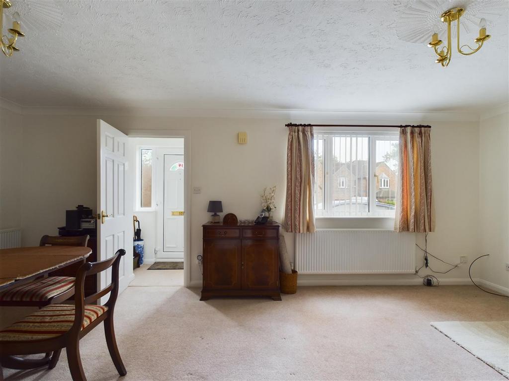 Living/dining room