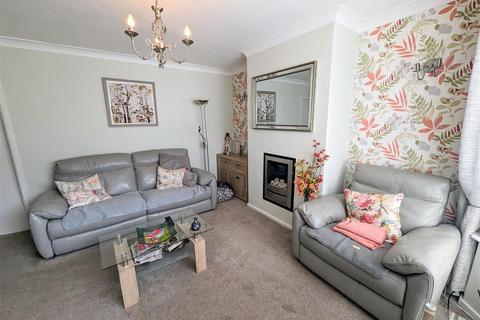 3 bedroom end of terrace house for sale, Cranmer Road, Newark