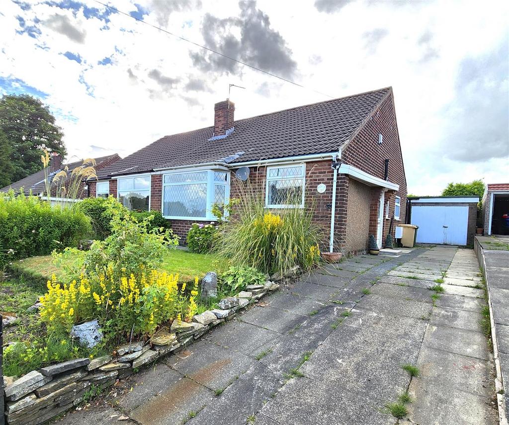 Hornby Drive, Bolton 2 bed semidetached bungalow to rent £1,100 pcm