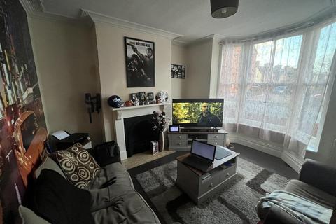 3 bedroom terraced house for sale, Calais Road, Burton-On-Trent DE13