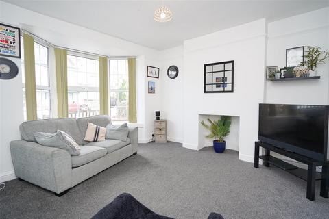 3 bedroom terraced house for sale, Royston Road, Bideford
