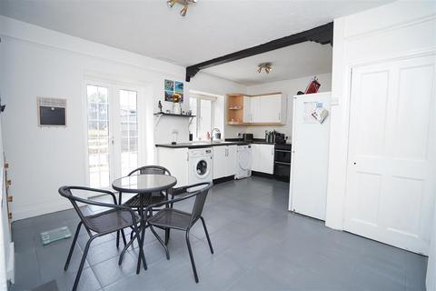 3 bedroom terraced house for sale, Royston Road, Bideford