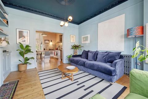 Flat 1, 4a Mildenhall Road, London, E5 0RU