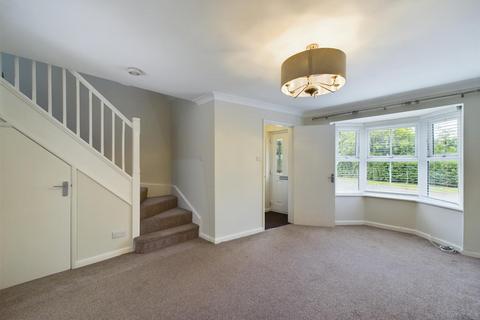 3 bedroom end of terrace house to rent, Charterhouse Drive, Solihull B91