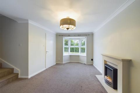 3 bedroom end of terrace house to rent, Charterhouse Drive, Solihull B91