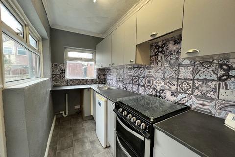 2 bedroom terraced house to rent, Tennyson Street, Goole, DN14