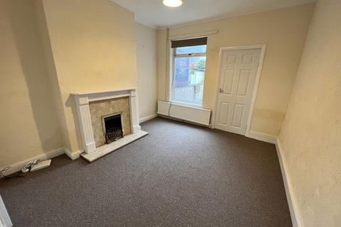 2 bedroom terraced house to rent, Tennyson Street, Goole, DN14