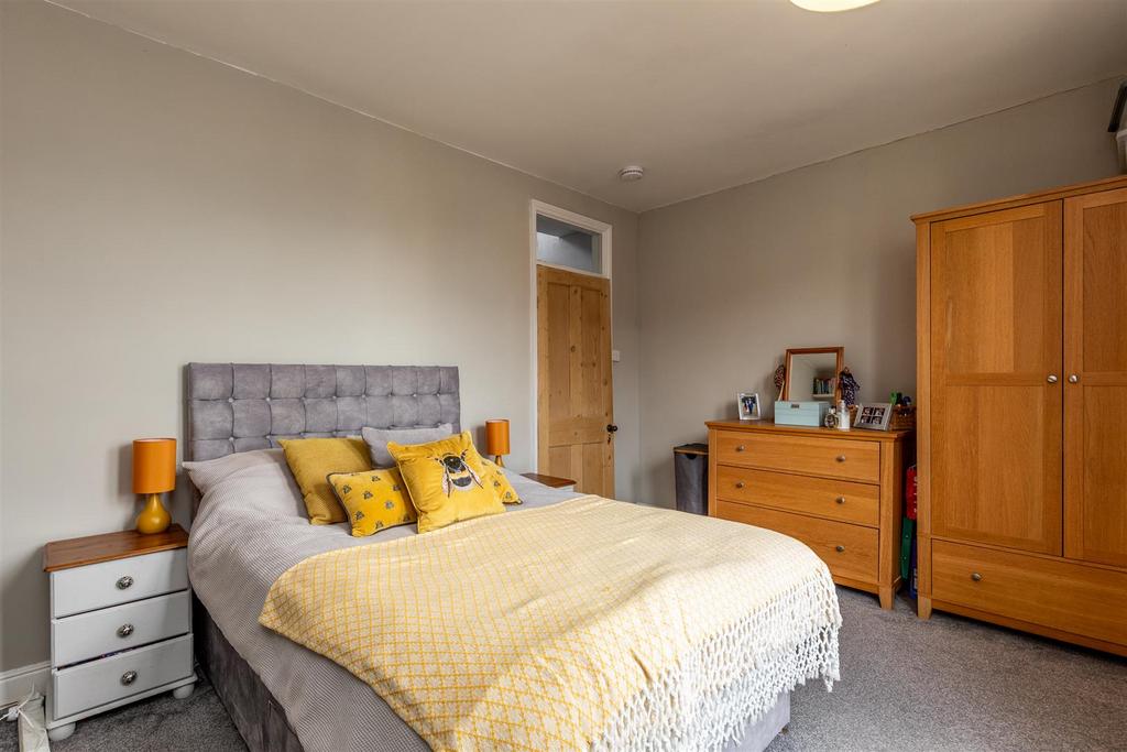 Ellicott Road, Bishopston Bed 1c.jpg