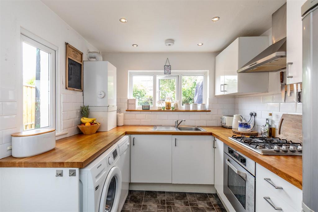 Ellicott Road, Bishopston Kitchen.jpg