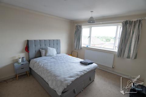 3 First Avenue, Northfleet, Gravesend, DA11 8DJ