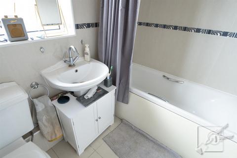 3 First Avenue, Northfleet, Gravesend, DA11 8DJ