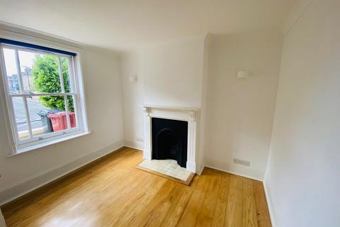 2 bedroom house to rent, Caledonian Road