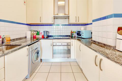 1 bedroom apartment for sale, Canberra Close, Hendon, London