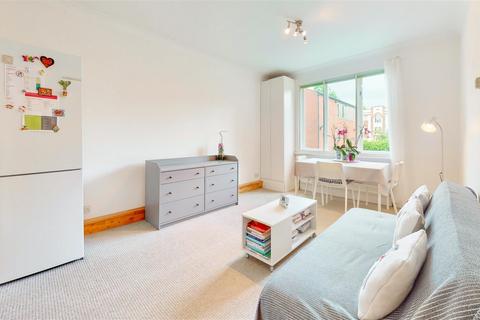 1 bedroom apartment for sale, Canberra Close, Hendon, London