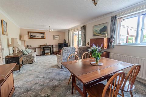 1 Copplestone Drive, Nottingham, NG3 5SH