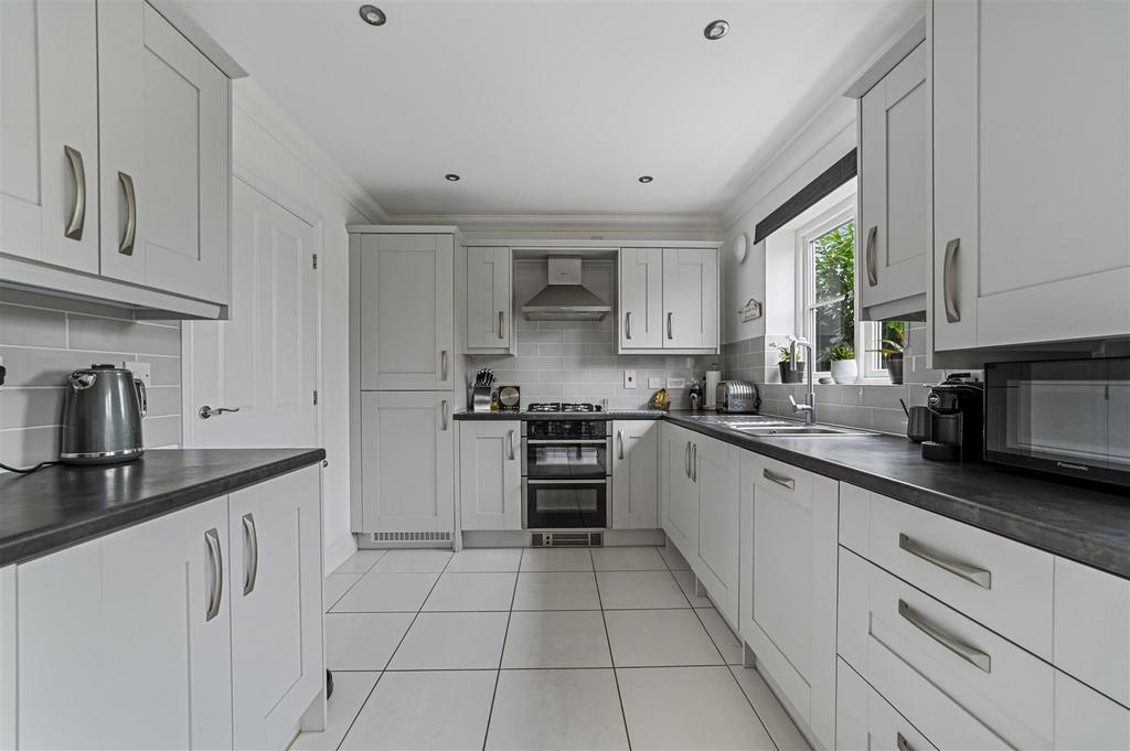 Kitchen dining room