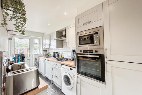 113 Barnwell Drive, Hockley, SS5 4UZ