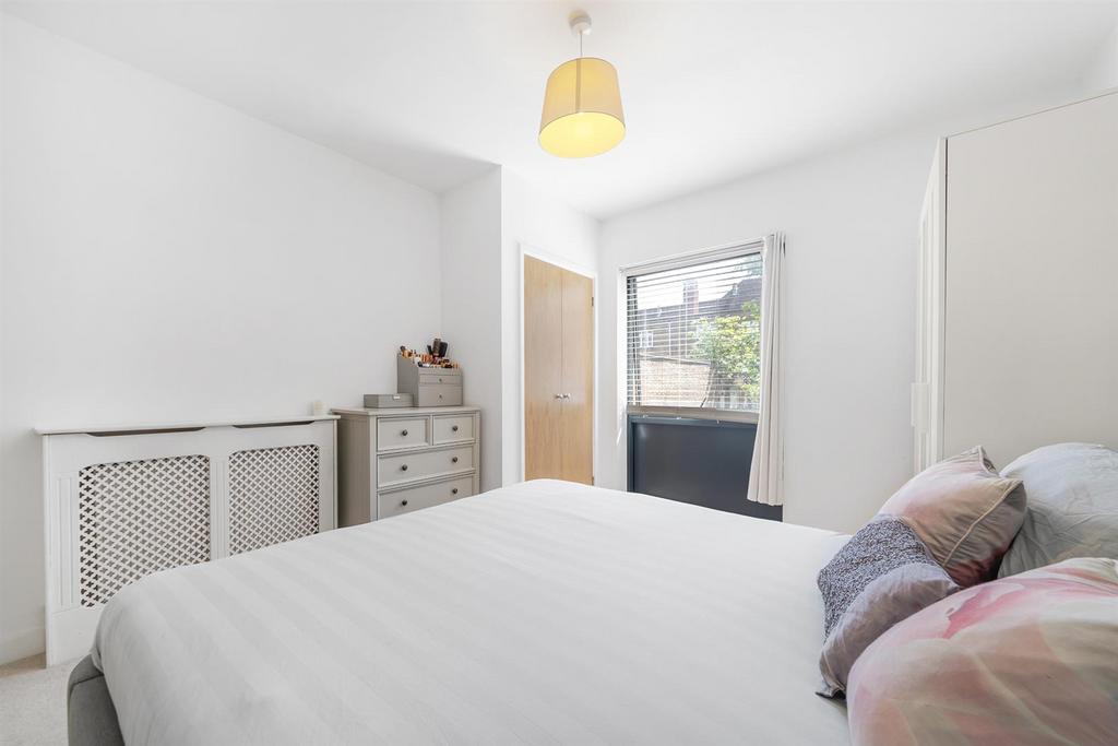 Bedroom (2).jpg