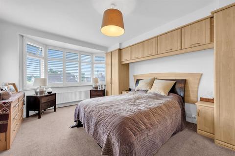 6 Overhill Way, Beckenham, BR3 6SW