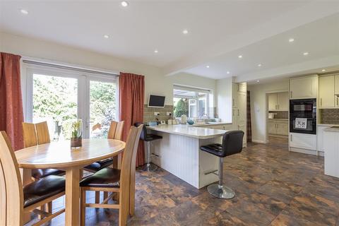 7 Farrs Lane, East Hyde, Luton, LU2 9PY