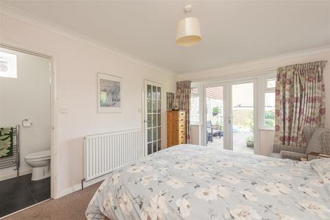 7 Farrs Lane, East Hyde, Luton, LU2 9PY