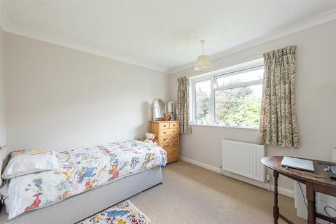 7 Farrs Lane, East Hyde, Luton, LU2 9PY
