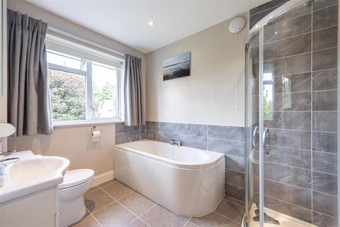 7 Farrs Lane, East Hyde, Luton, LU2 9PY
