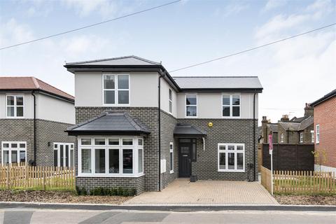 3 bedroom detached house for sale, South Worple Way, East Sheen, SW14