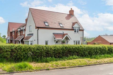 3 bedroom end of terrace house for sale, Ashby Road, Loughborough LE12