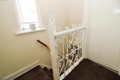 15 Ashbourne Drive, Bradford, BD2 4AG