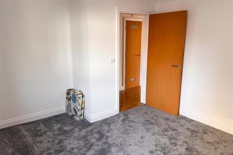 2 bedroom flat for sale, Macquarie Quay, Eastbourne